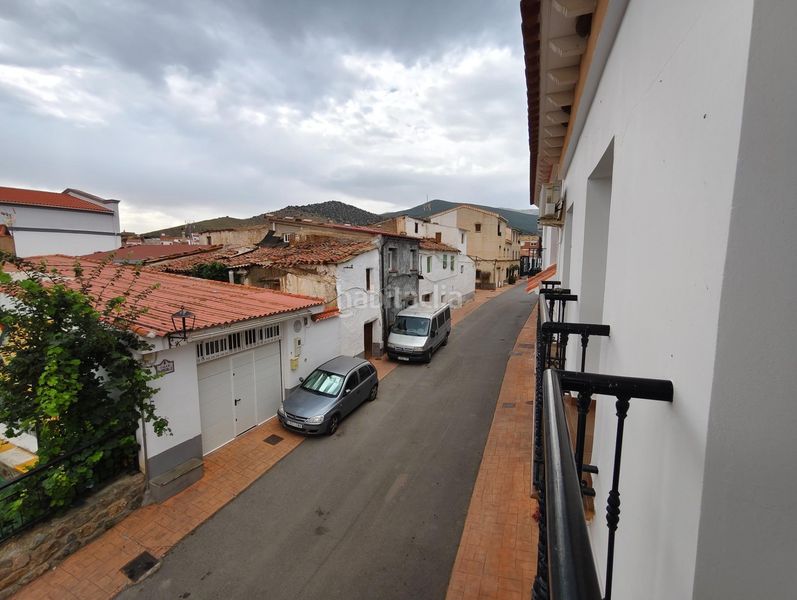Foto fca0c30c-4b41-4948-bc81-bf4d6dd10279. Casa amb aparcament a Huéneja