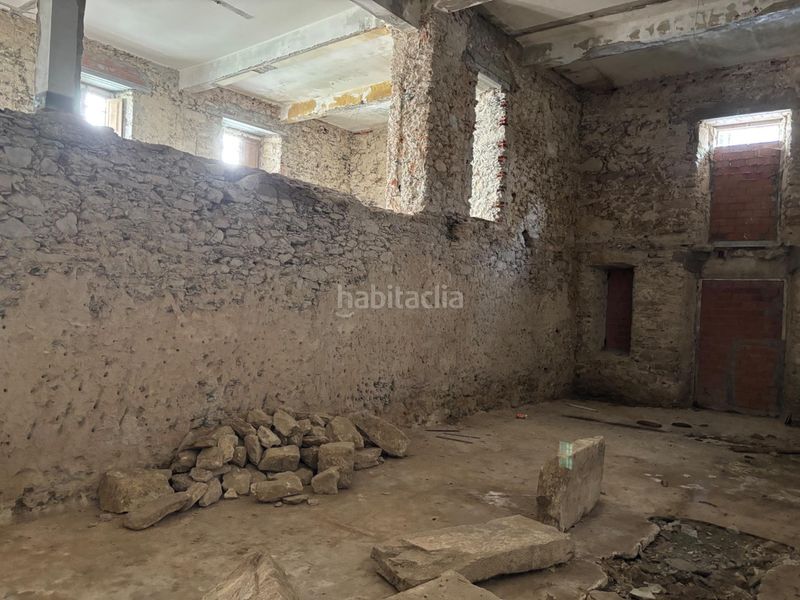 Foto 0655b8b9-4c30-4f06-a626-87e33c7670f2. Edifici a Viveiro