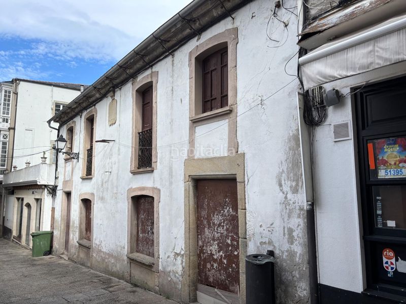 Foto d95e043f-88c5-4a6b-957a-30b473256fcb. Edifici a Viveiro