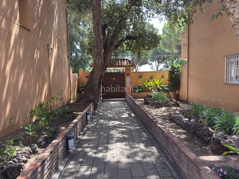 Foto bc1e0933-9458-430e-8937-fa6f5fd3e6bb. Casa adossada amb calefacció aparcament piscina a Marbella