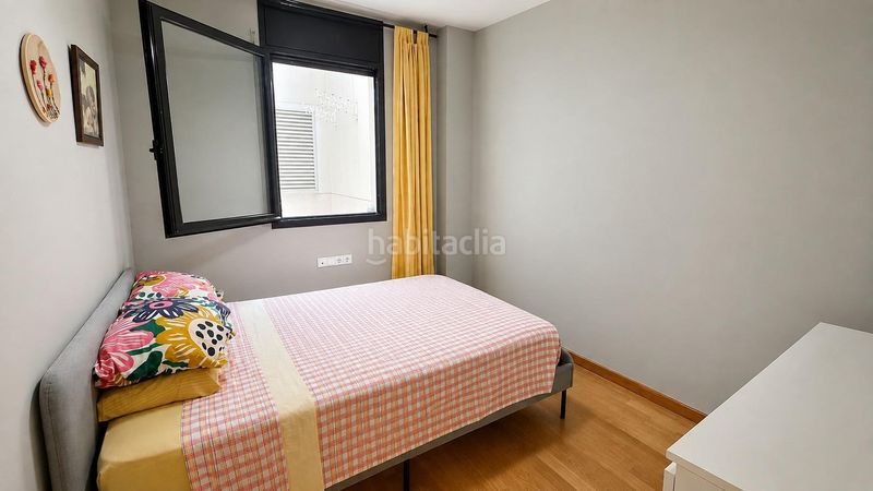 Foto fafc06e5-1033-41f9-bfa2-a7230d72a974. Planta baixa amb calefacció aparcament a Eixample Sud-Migdia Girona