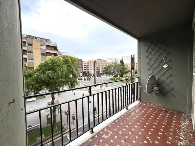 Foto e4aed498-44de-44b1-b4d1-bb0cb1e2639b. Pis a rambla nova 127 a Nou Eixample Nord Tarragona