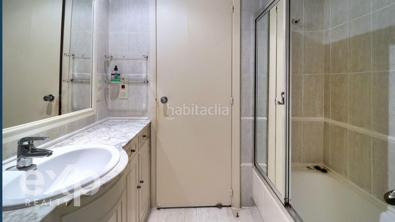 Foto ca3300bd-6b08-43ab-851d-ec47a8767e72. Pis amb aparcament a La Xerea Valencia