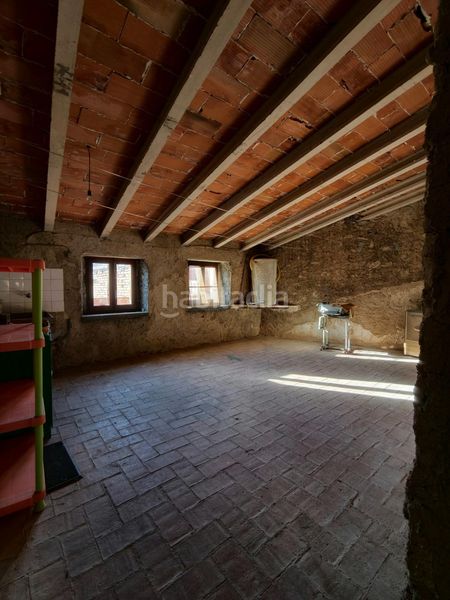 Foto 77670db1-fb19-4f4f-8ad0-e6cdd5615630. Casa amb aparcament a Secuita (La)