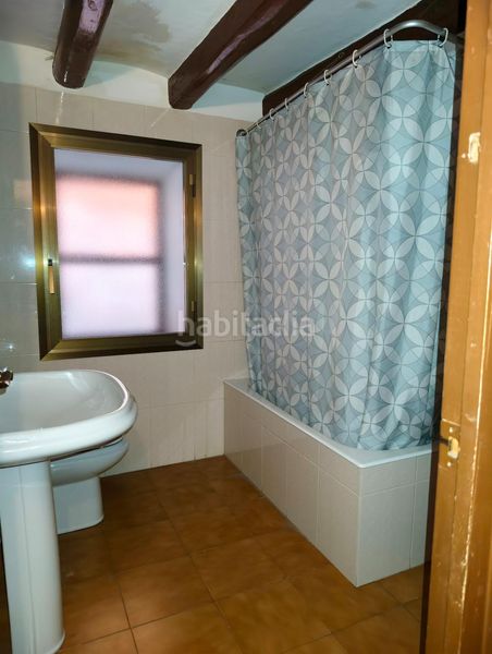 Foto 7a1b1fe1-d3aa-4379-8f3c-82f38692f31d. Casa amb aparcament a Secuita (La)