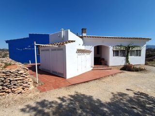 Casa  Poligon 7 111. Espectacular finca junto a la vía verde con vistas al ebro y xer