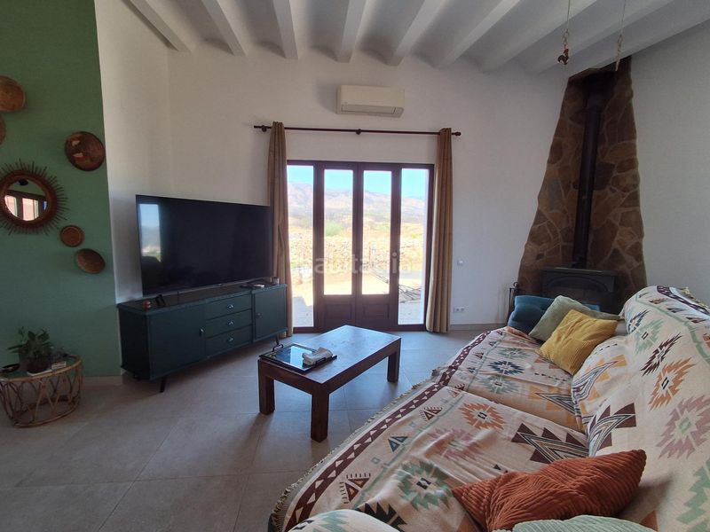 Foto 36b7e826-823d-4f10-853b-2038bd4585ad. Casa amb aparcament a Xerta