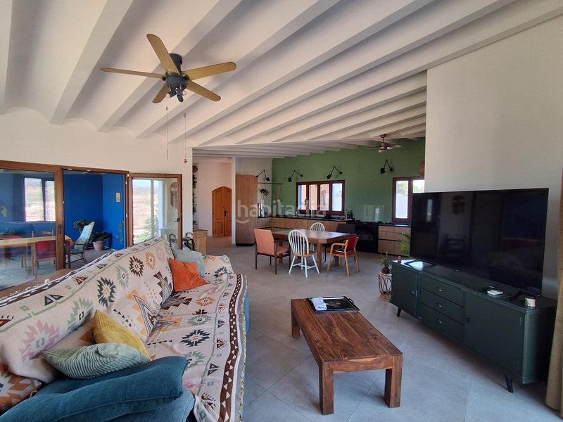 Foto b226b1e1-50b4-4774-865c-4c383bf14efe. Casa amb aparcament a Xerta