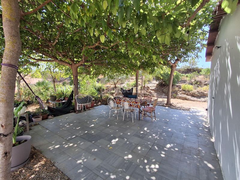 Foto ed49ac76-c4b0-4bab-9607-59f20139c770. Casa amb aparcament a Xerta
