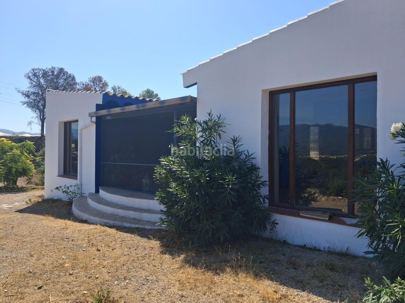 Foto f3abf690-e5f6-49a4-bf15-32723f85b9f7. Casa amb aparcament a Xerta