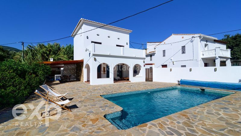 Foto 446164b6-79a3-40ce-90d4-3d95f5fa3ccb. Xalet amb aparcament piscina a Parcent