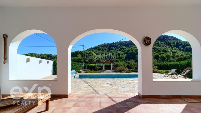 Foto f8d872dc-fd72-4230-9821-65e3ede1202b. Xalet amb aparcament piscina a Parcent