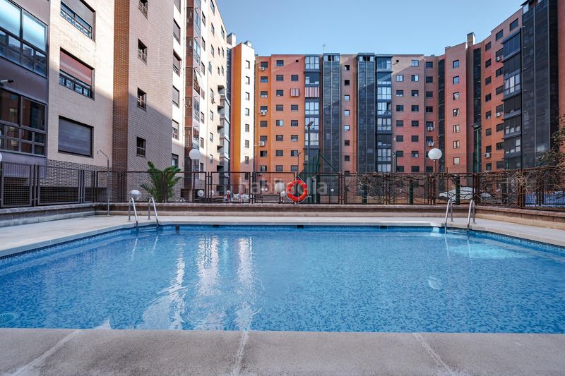 Foto 55535415-c4ea-437d-a433-f70733a591fc. Pis amb calefacció aparcament piscina a Palomeras Sureste Madrid