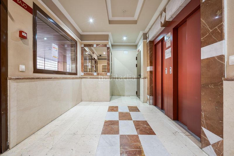 Foto f8362047-f67f-4057-a5d9-deeb5f8c2b7c. Pis amb calefacció aparcament piscina a Palomeras Sureste Madrid