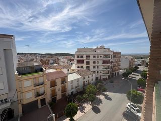 Pis  Calle vereda mengibar. Amplio piso en venta con espectaculares vistas en torre del camp