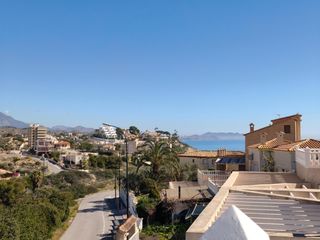 Chalet  Calle de torrevella. Exquisito chalet en el campello con vistas al mar