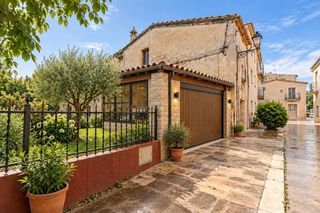 Haus  Carrer esglesia. 2 casas a rehabilitar en cornellà de terri  proyecto y licencia