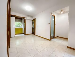 Pis  Almansa. Piso en venta en les roquetes