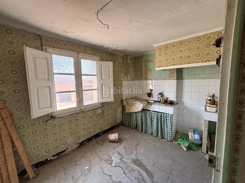 Foto 7557c74d-e807-4933-bab5-63fc53e3e179. Casa amb aparcament a Barbastro