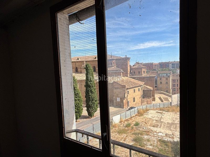 Foto d1050181-d45d-4e66-b3b8-cc7a0129c8a6. Casa amb aparcament a Barbastro