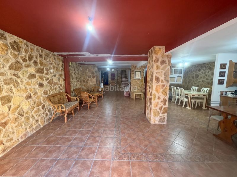 Foto b30c9404-093d-4448-abd8-9c530d1fbc3f. Xalet amb calefacció aparcament piscina a Úbeda