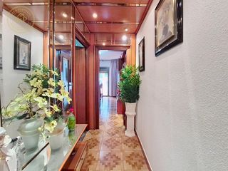 Pis  Calle d'almansa. Espectacular vivienda de 4 habitaciones con ascensor y una gran