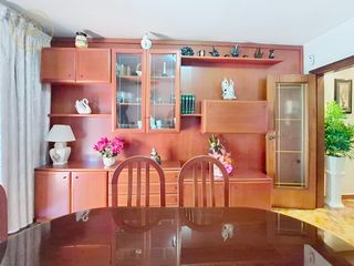Pis  Calle d'almansa. Espectacular vivienda de 4 habitaciones con ascensor y una gran
