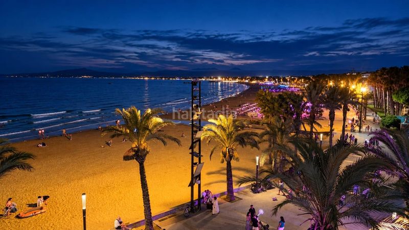 Foto fb8fe68f-2fe3-4ab9-8993-578d8924d2c9. Dúplex a Mar i Camp - Platja dels Capellans Salou