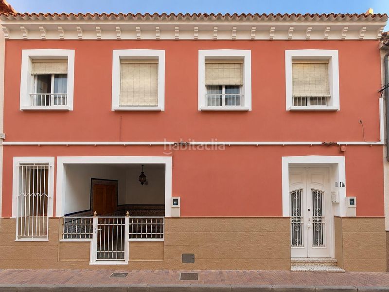 Foto fcb3bb5a-f00a-4bb3-9f6e-1306ce132928. Casa adossada a Archena