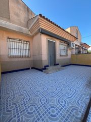 Maison jumelée à Babor - urrutias 8. Estupenda casa con gran espacio exterior