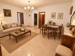 Semi detached house in Archena. Amplia casa con 5 dormitorios, 2 baños, patios y grandes terraza