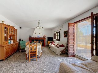 Maison à Tabernas. Gran cortijo familiar en tabernas 153m2 de vivienda, 4 dormitori
