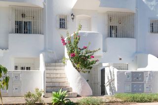 Dúplex en Calle de los pinos 30. Luminoso dúplex con licencia turística, tres terrazas, vistas ab