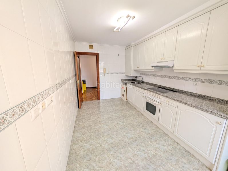 Foto e6b4a922-a9e5-42d2-bc99-aaaf4145af17. Etagenwohnung in calle ignacio herrero garralda 13 in Oviedo