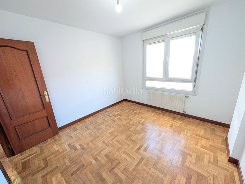Foto fd7b9280-c740-494b-bf4d-998120512349. Etagenwohnung in calle ignacio herrero garralda 13 in Oviedo