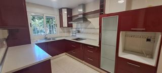 Doppelhaus  Calle pintor joaquin sorolla. Chalet pareado con 4 dormitorios, jardín y zona de barbacoa en g