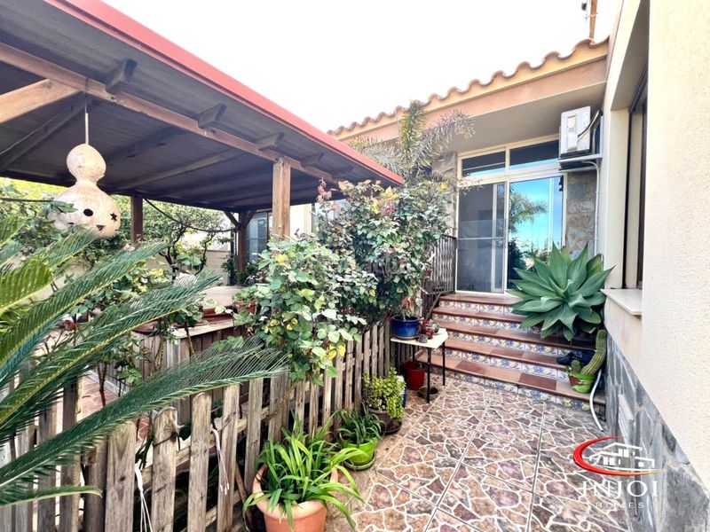 Foto d54d93bb-e7fa-4ffd-a2a6-3e2d666f5956. Casa en pintor sorolla 13 gran casa en el corazon del delta de lebre en Deltebre