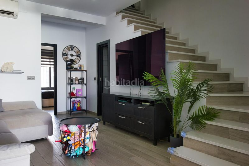 Foto 6003fe78-7478-456d-a119-31323abde90d. Casa vivienda reformada con gran eficiencia energética en la rinconada en Rinconada (La)