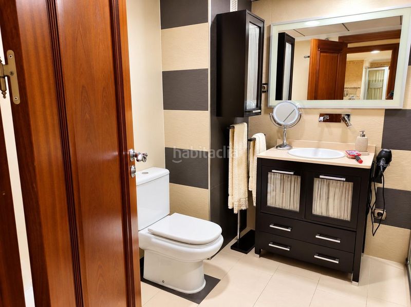 Foto 4d31f05b-bd5c-450c-aa47-0f322cd632f7. Piso una vivienda difícil de encontrar 280 m2, 4 dormitorios, 4 baños y doble garaje en Abarán