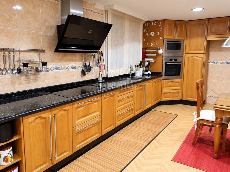 Foto d8ae2546-d9d9-4c44-9a02-57fffa28a090. Piso una vivienda difícil de encontrar 280 m2, 4 dormitorios, 4 baños y doble garaje en Abarán