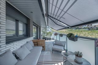 Appartement  Avenida selección española de futbol. Piso de 184 m2 con terraza, vistas a la sierra, 4 dormitorios y