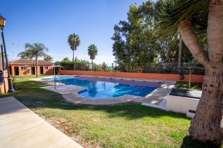 Attico in Duquesa alta norte al4.2 2. Apartamento en la playa con vistas al mar en manilva