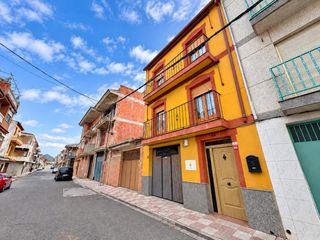 Casa  Calle concejal francisco ramire. Casa para entrar a vivir en los villares