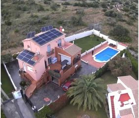 Xalet a Costa Sur. Despierta entre la sierra de irta y el mar chalet con piscina y