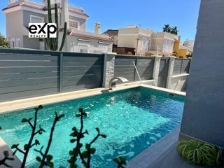 Xalet a Nueva Almería - Cortijo Grande - Vega de Acá. Casa unifamiliar independiente en una de las más exquisitas zona