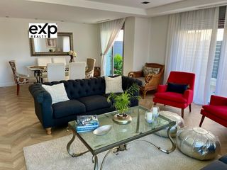 Chalet à Nueva Almería - Cortijo Grande - Vega de Acá. Casa unifamiliar independiente en una de las más exquisitas zona