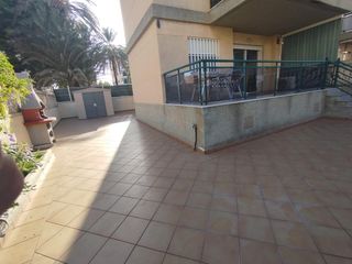 Rez-de-chaussée  Montduver del. Apartamento con terraza privada de 117 m2, piscina comunitaria y