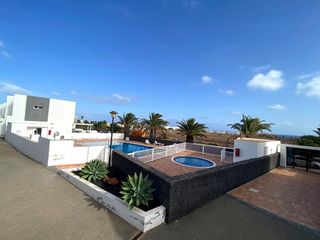 Apartament a Costa Teguise. Luminoso apartamento con amplia terraza en costa teguise