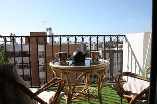 Pis a Calle vega 8. Piso con terraza, vistas al mar y plaza de garaje en arroyo de l