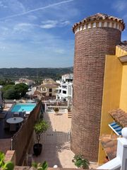 Towny house in Oria. Chalet en viña málaga
